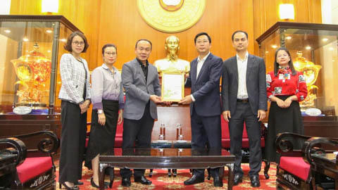 Liên đoàn Bóng đá Việt Nam chia sẻ với đồng bào các vùng bị thiên tai